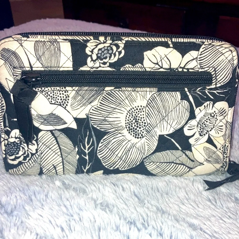 Vera Bradley Black and White Floral Wallet - Picture 4 of 12